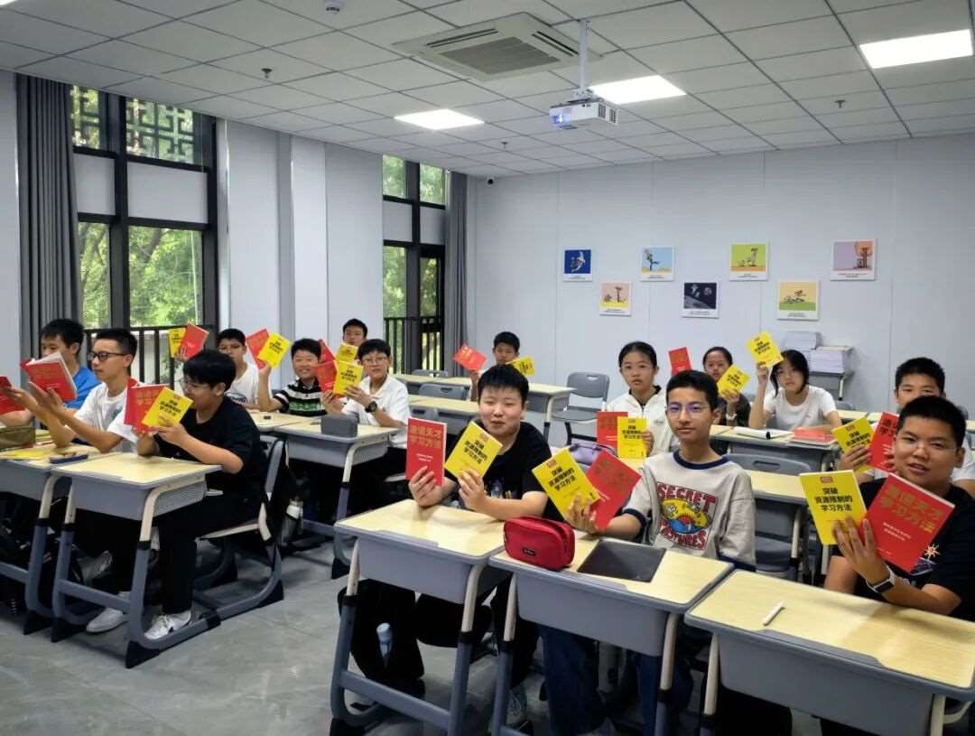 0815f43741aee0a30b61f7fff8d411cf.jpg